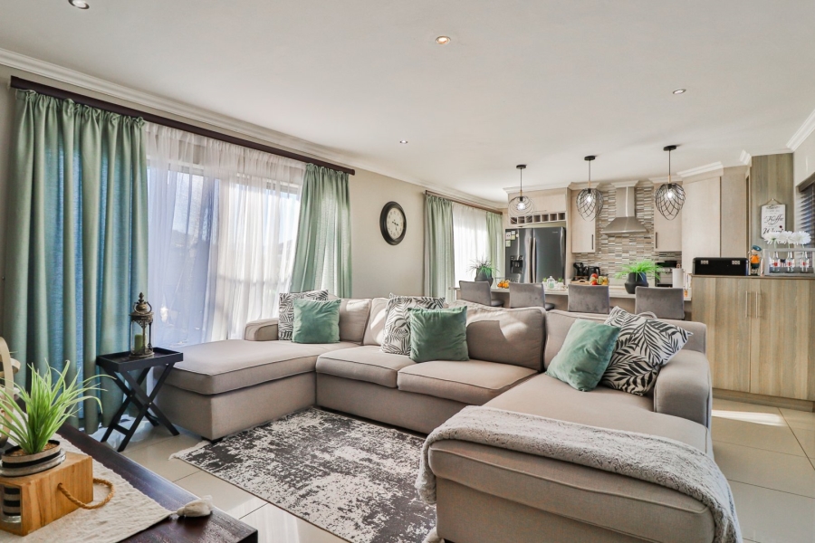 4 Bedroom Property for Sale in Island View Western Cape